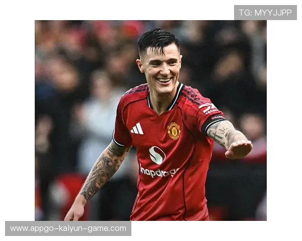 曼联新星谢什科表现出色，攻防两端均有贡献